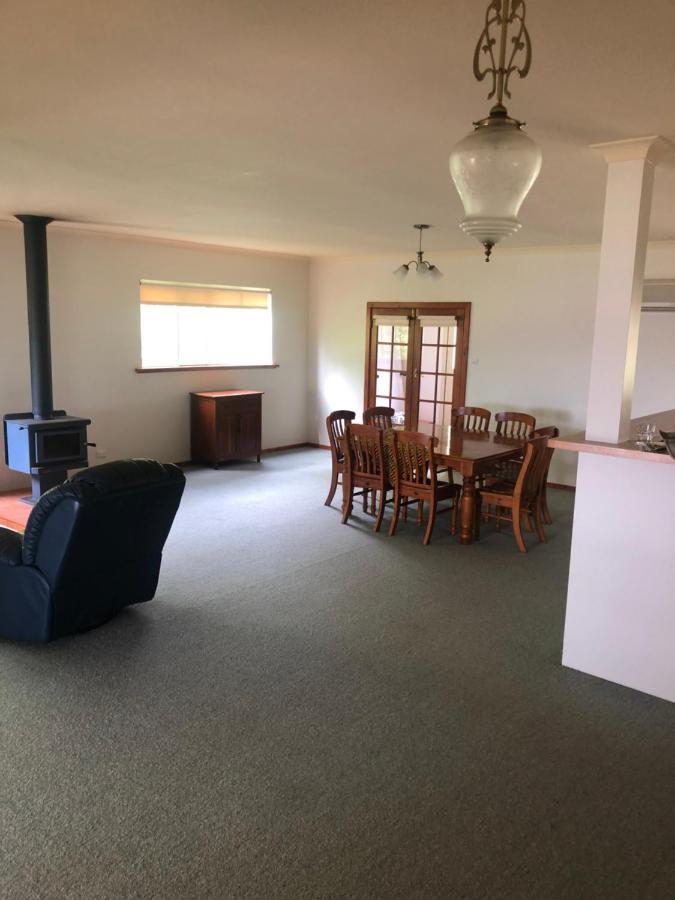 Mondurup Escape - Kendenup Apartment ภายนอก รูปภาพ